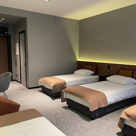 Pan Tadeusz Hotel Вилнюс Екстериор снимка
