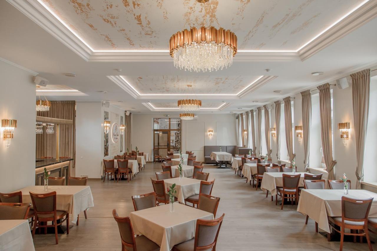 Pan Tadeusz Hotel Вилнюс Екстериор снимка