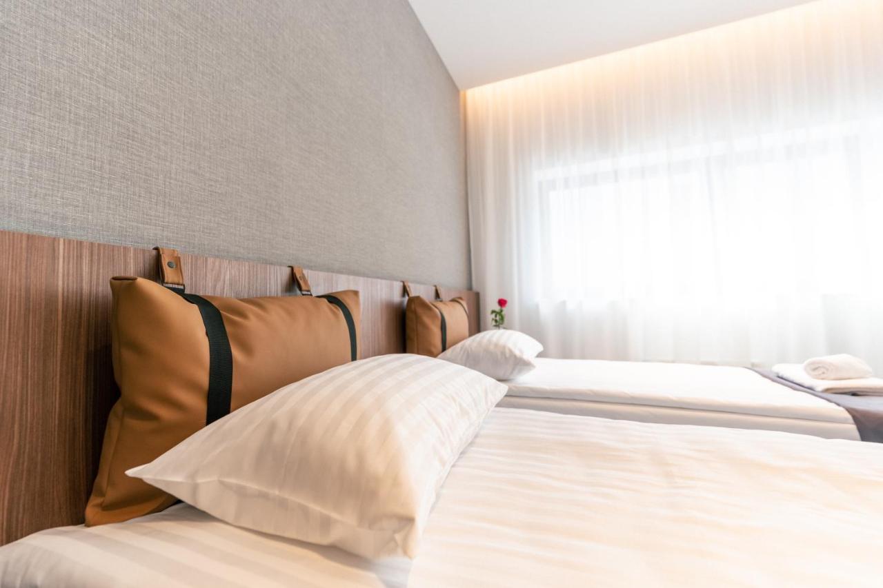 Pan Tadeusz Hotel Вилнюс Екстериор снимка