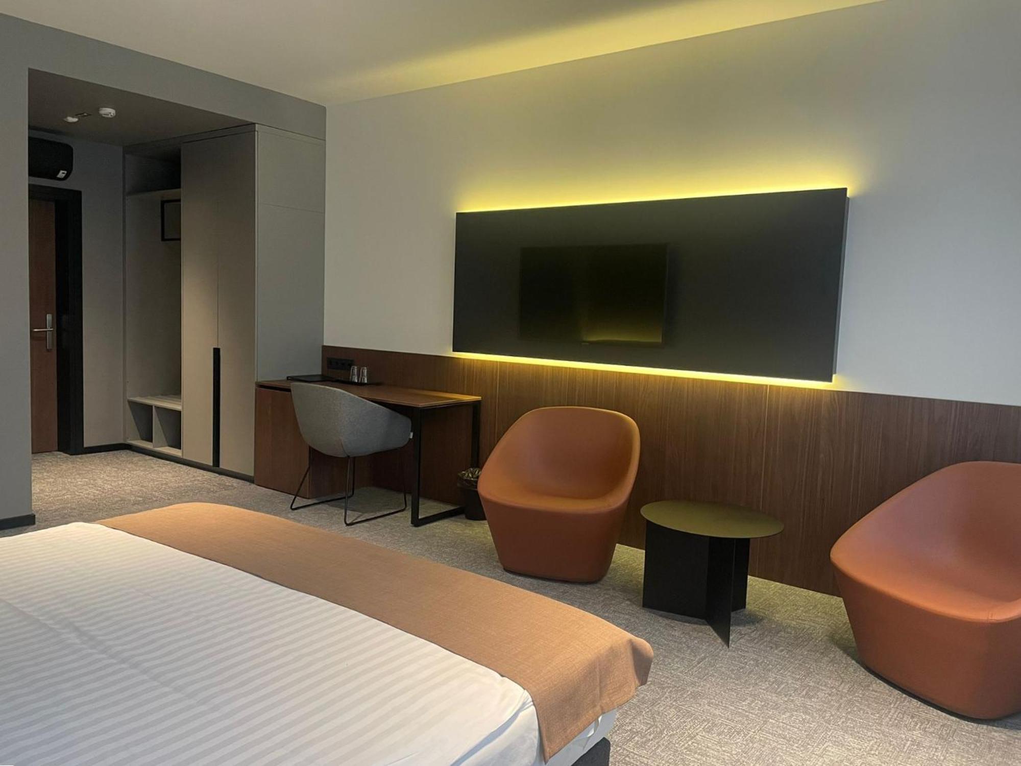 Pan Tadeusz Hotel Вилнюс Екстериор снимка