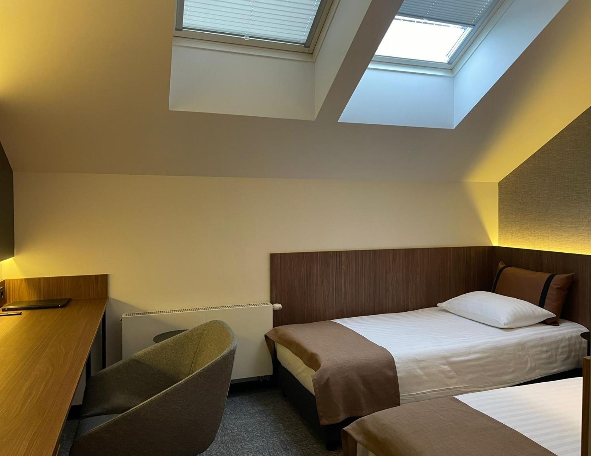 Pan Tadeusz Hotel Вилнюс Екстериор снимка