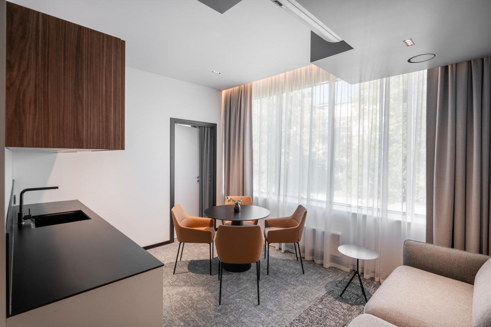 Pan Tadeusz Hotel Вилнюс Екстериор снимка
