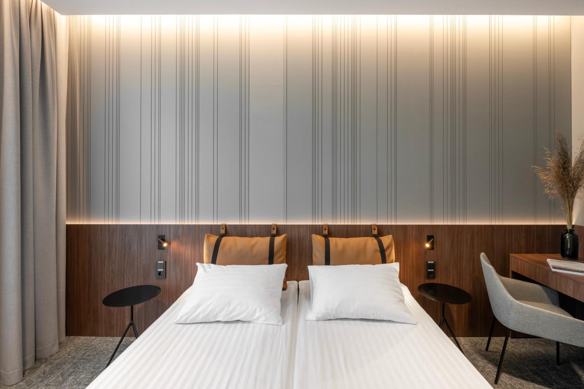Pan Tadeusz Hotel Вилнюс Екстериор снимка