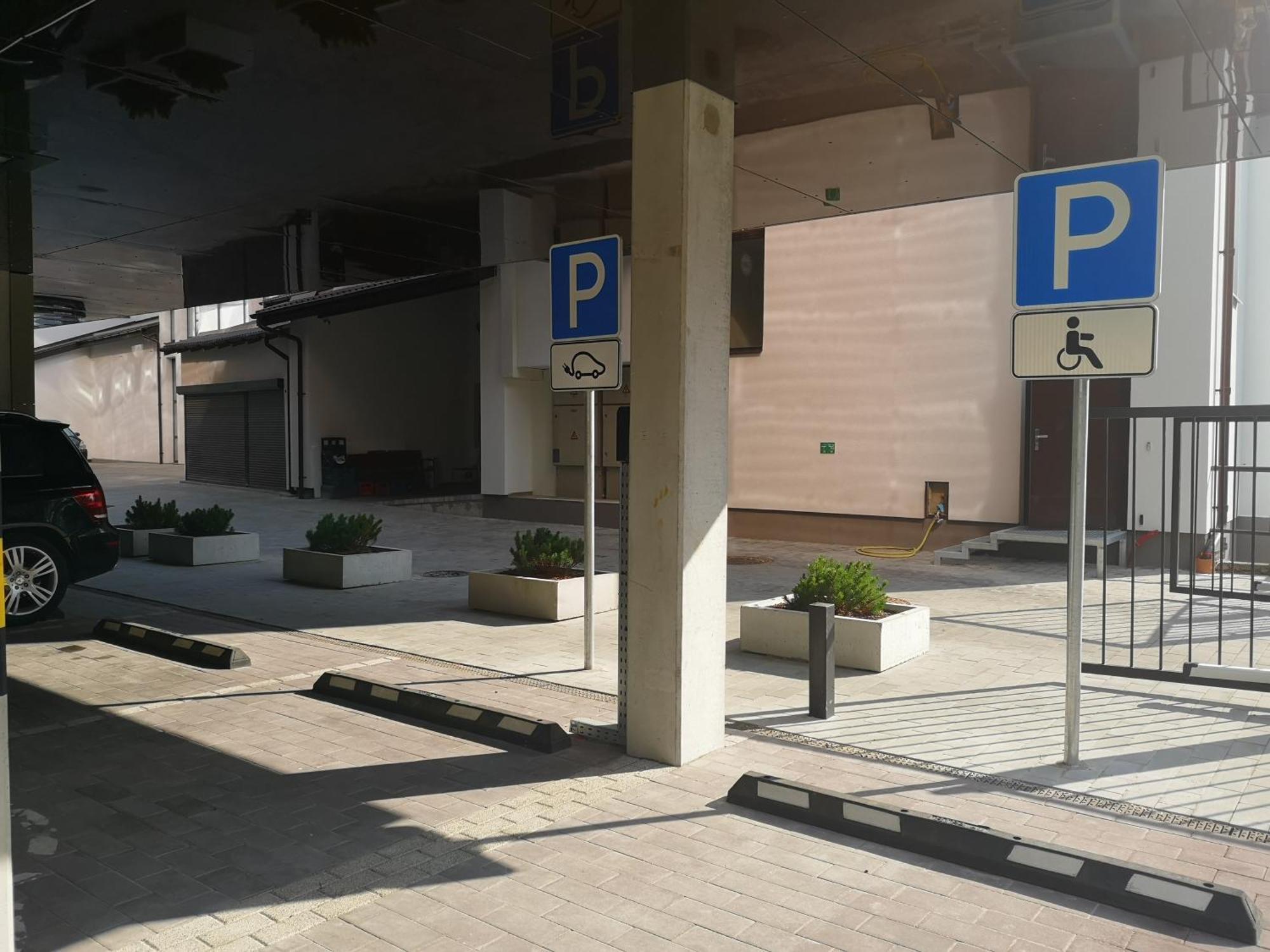 Pan Tadeusz Hotel Вилнюс Екстериор снимка