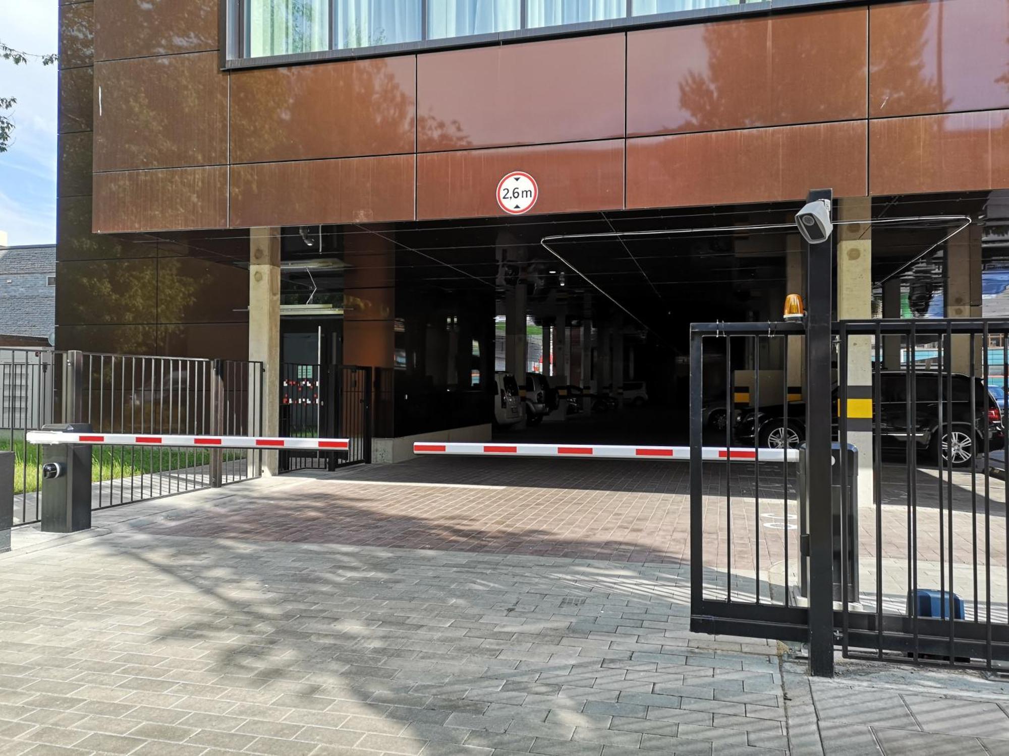 Pan Tadeusz Hotel Вилнюс Екстериор снимка