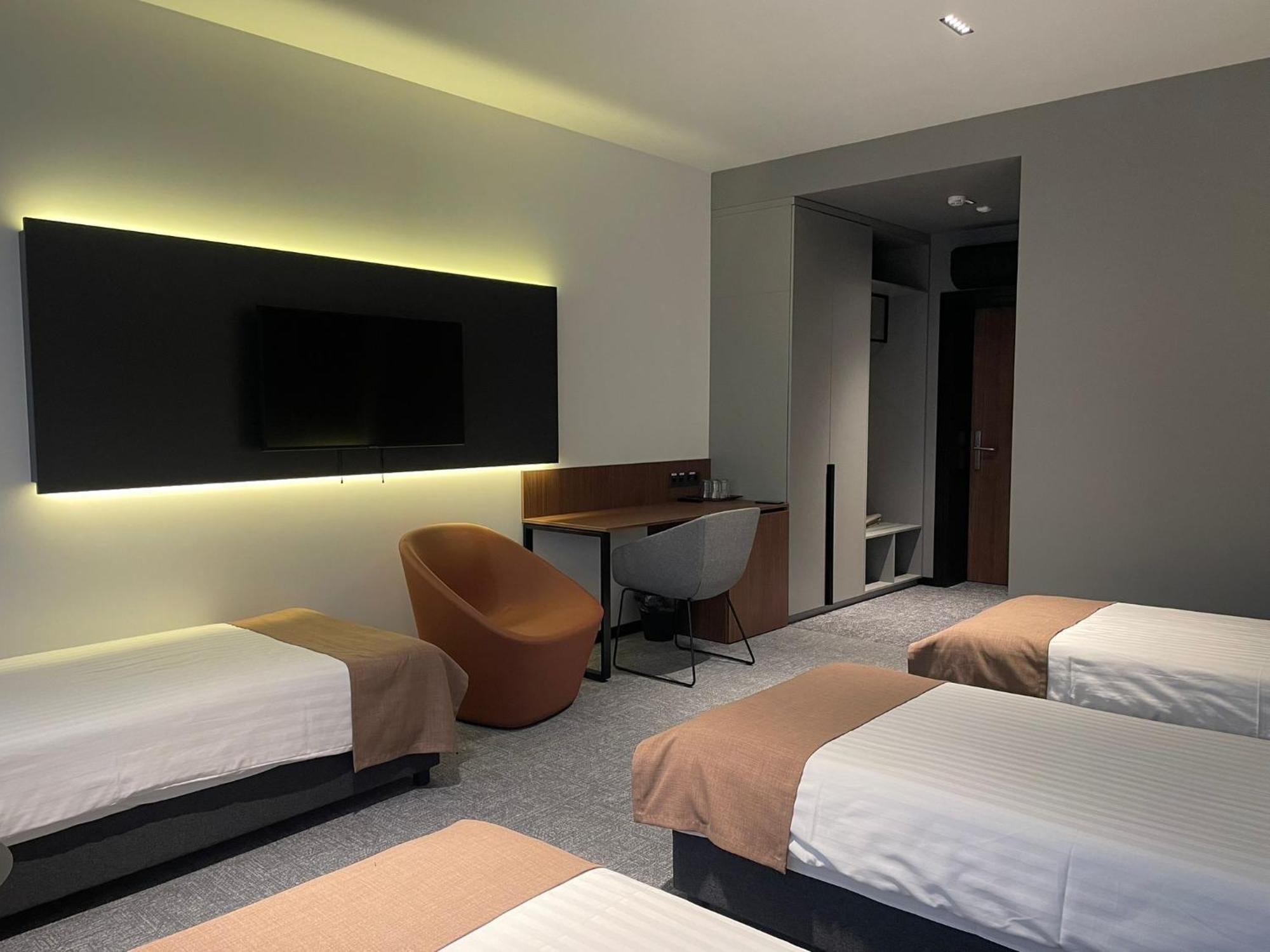 Pan Tadeusz Hotel Вилнюс Екстериор снимка