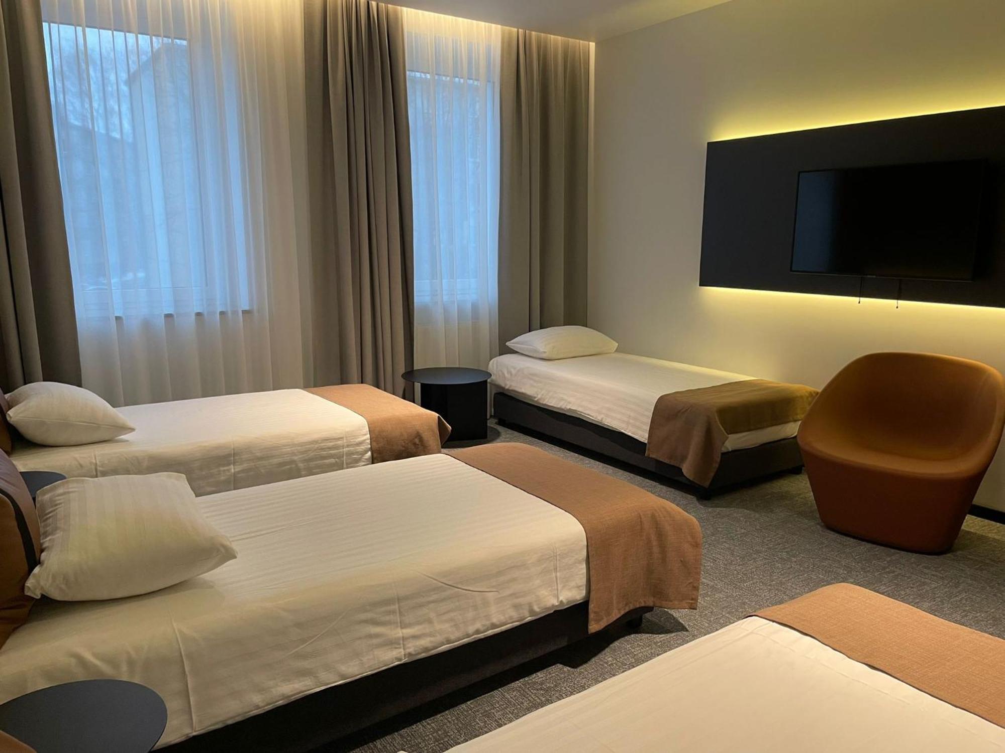 Pan Tadeusz Hotel Вилнюс Екстериор снимка